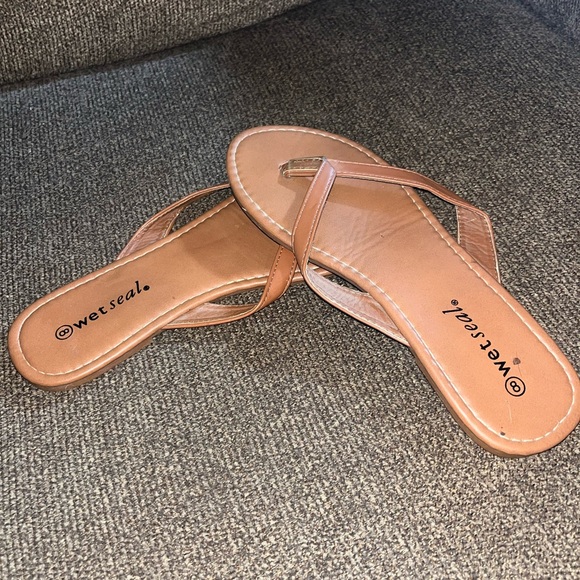Brown sandals - Picture 2 of 2